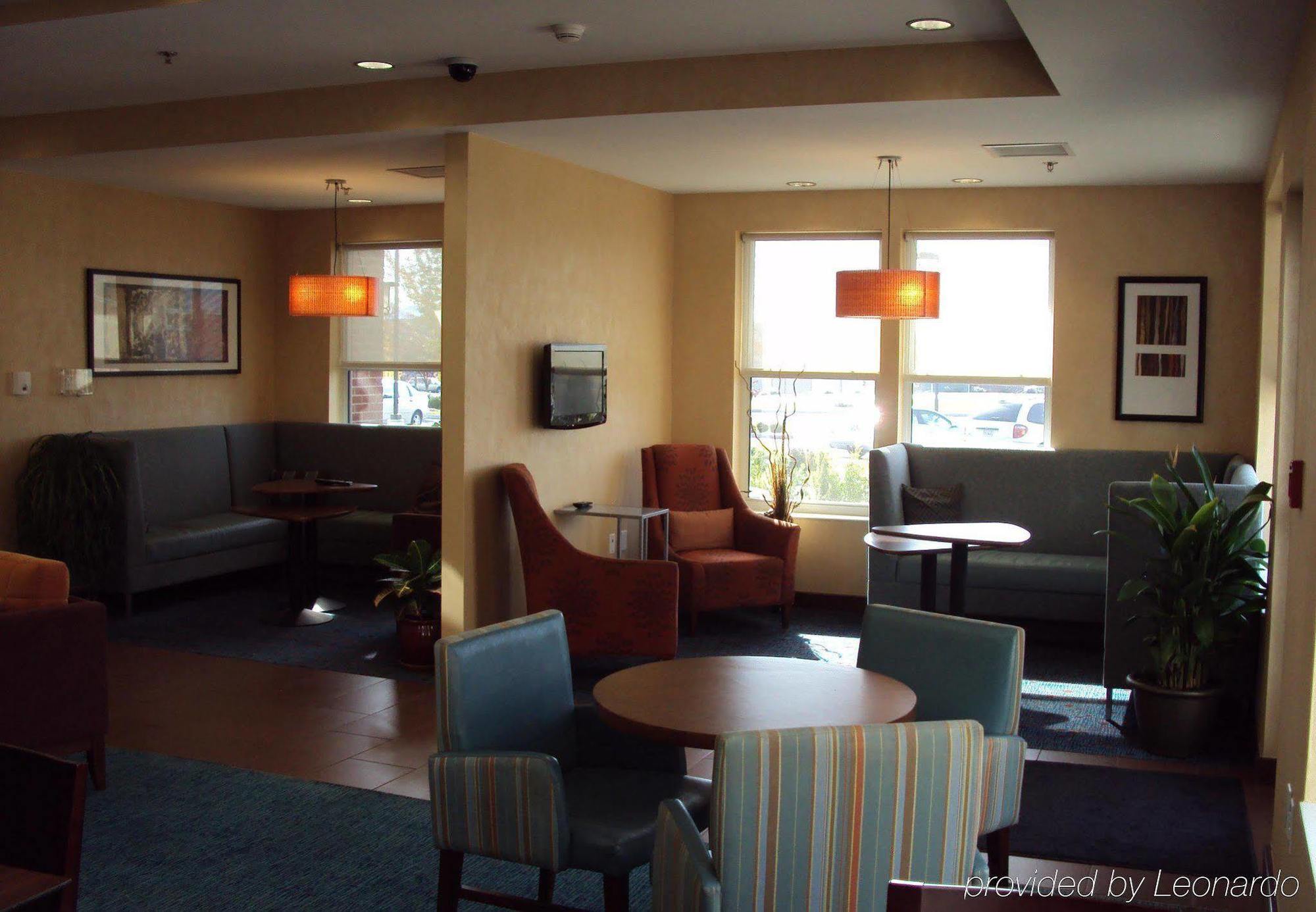 Residence Inn Уэйнсборо Интерьер фото